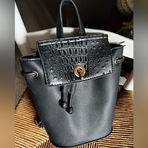 Black faux pebbled leather / alligator skin mini backback / crossbody bucket bag